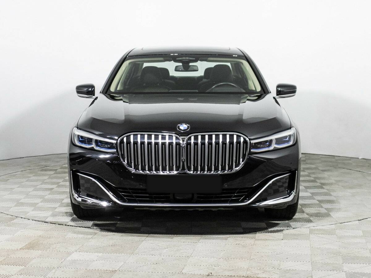 BMW 7 серии с пробегом — 2019 год. Фото: #1