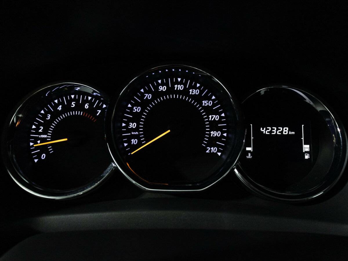 Renault Sandero с пробегом — 2022 год. Фото: #11