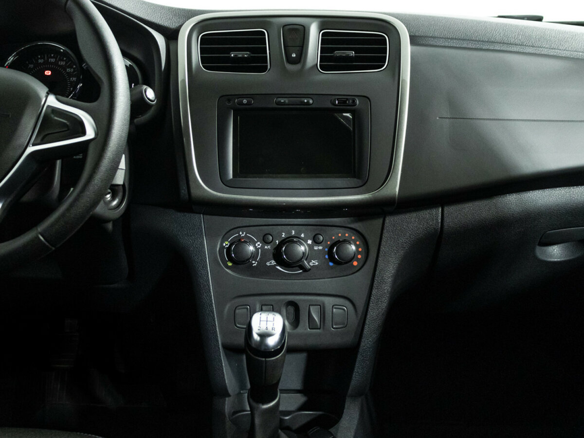 Renault Sandero с пробегом — 2022 год. Фото: #13