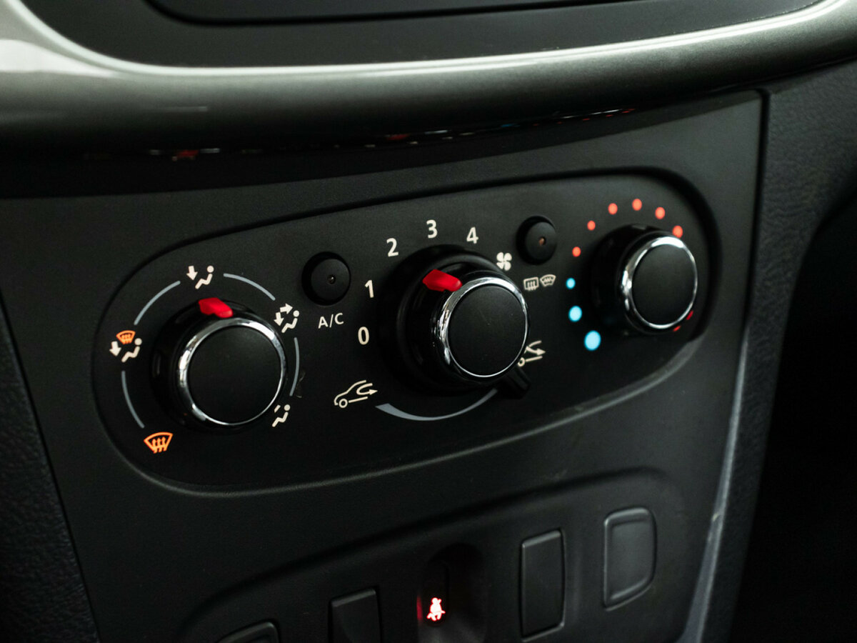 Renault Sandero с пробегом — 2022 год. Фото: #15