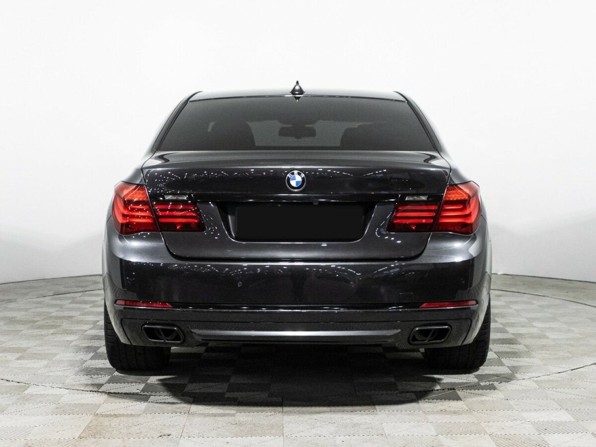 BMW 7 серии с пробегом — 2013 год. Фото: #5