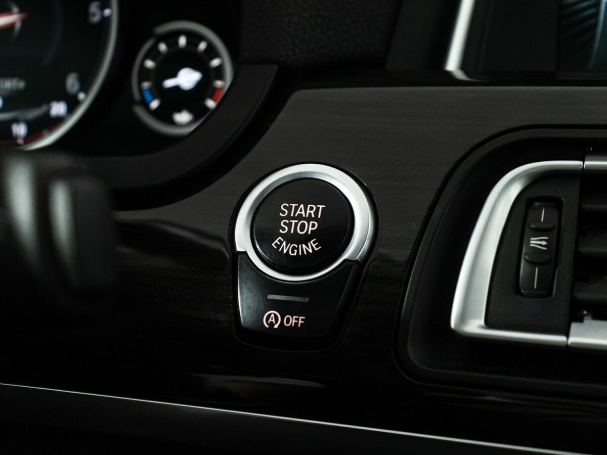 BMW 7 серии с пробегом — 2013 год. Фото: #20