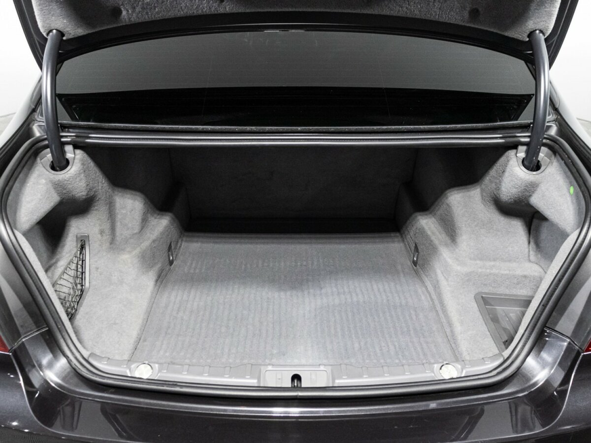 BMW 7 серии с пробегом — 2013 год. Фото: #24