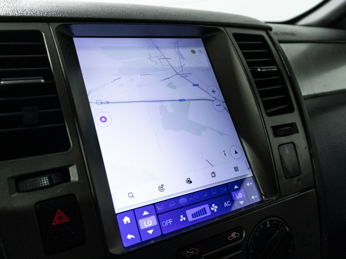 Nissan Tiida с пробегом — 2010 год. Фото: #15