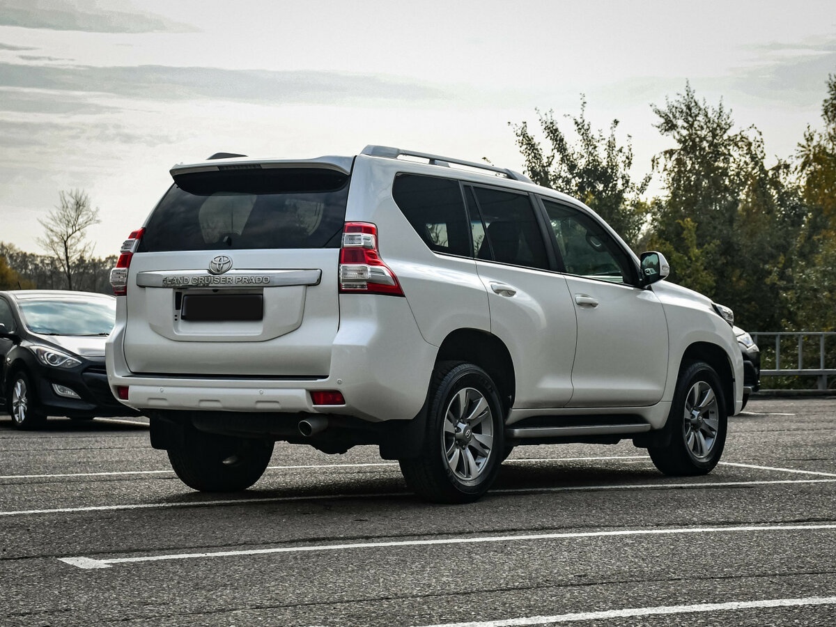Toyota Land Cruiser Prado с пробегом — 2015 год. Фото: #4