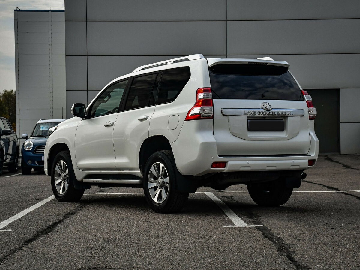 Toyota Land Cruiser Prado с пробегом — 2015 год. Фото: #6