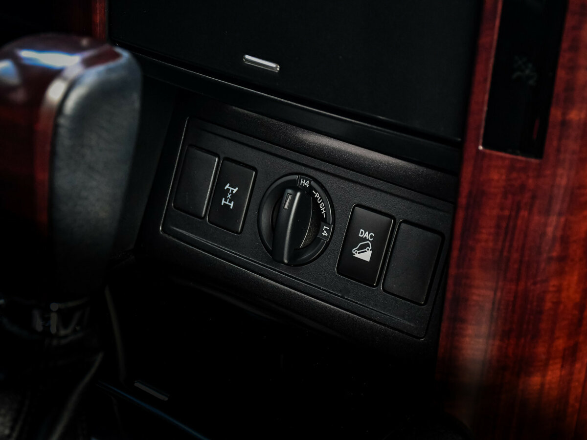 Toyota Land Cruiser Prado с пробегом — 2015 год. Фото: #16