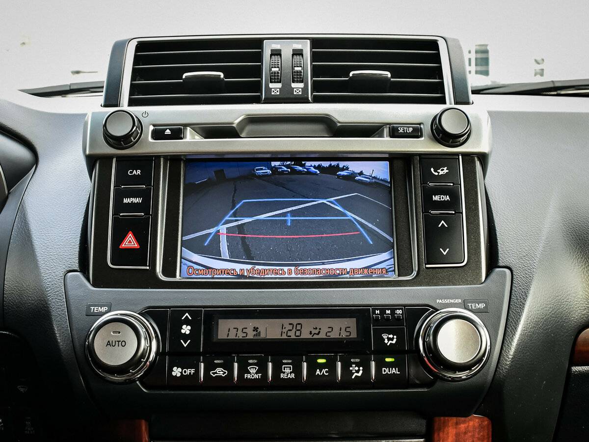 Toyota Land Cruiser Prado с пробегом — 2015 год. Фото: #24