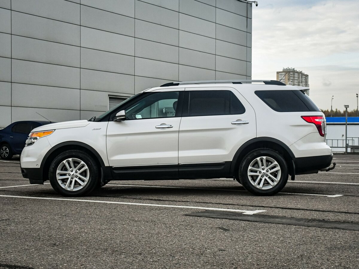 Ford Explorer с пробегом — 2012 год. Фото: #7