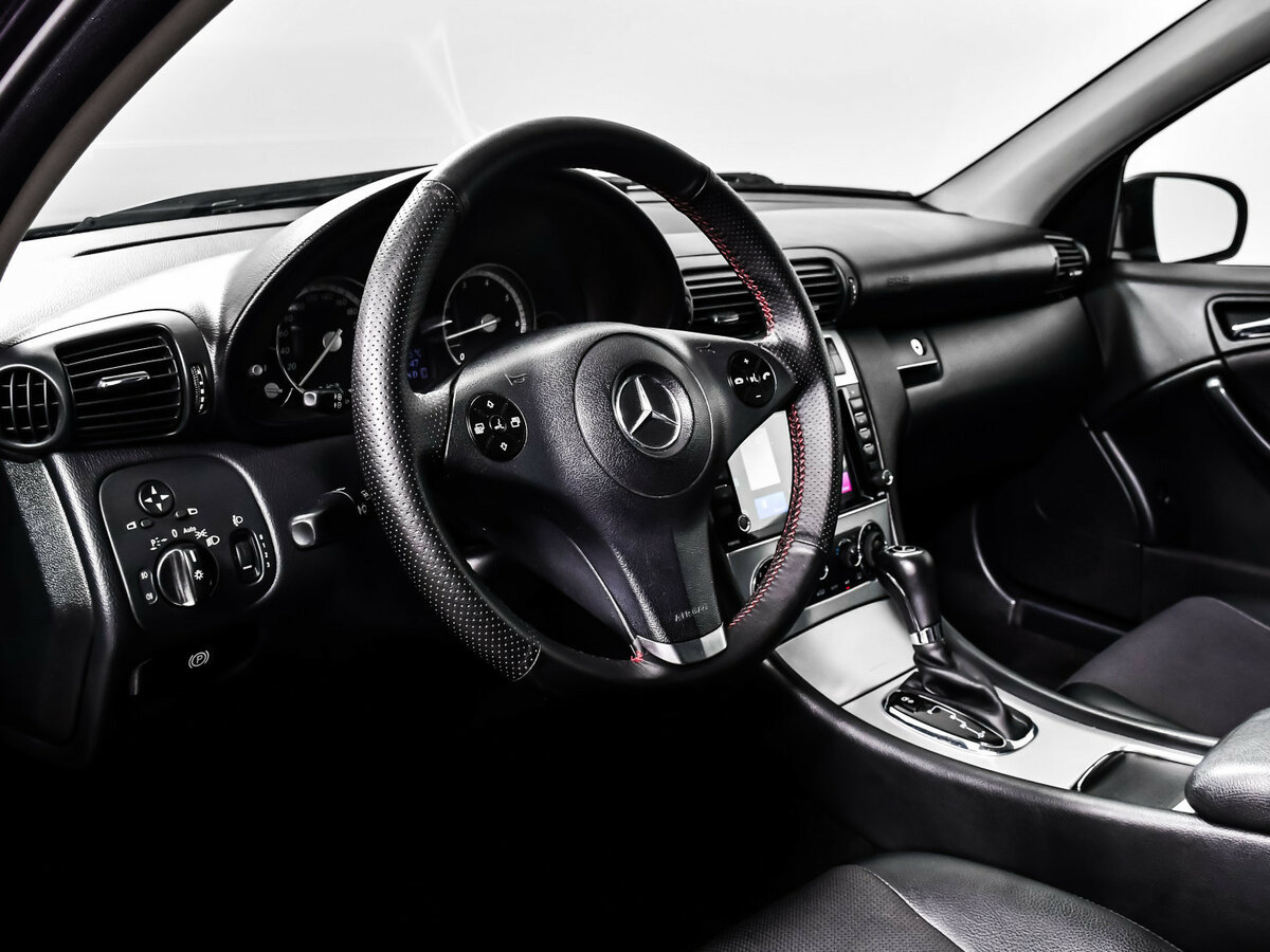 Mercedes-Benz CLC-Класс с пробегом — 2009 год. Фото: #8