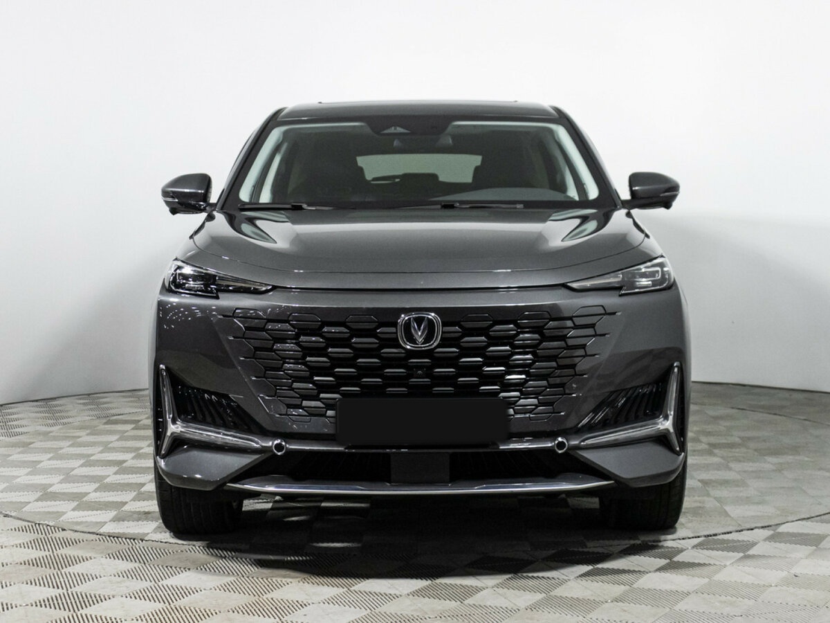 Changan UNI-K с пробегом — 2024 год. Фото: #1