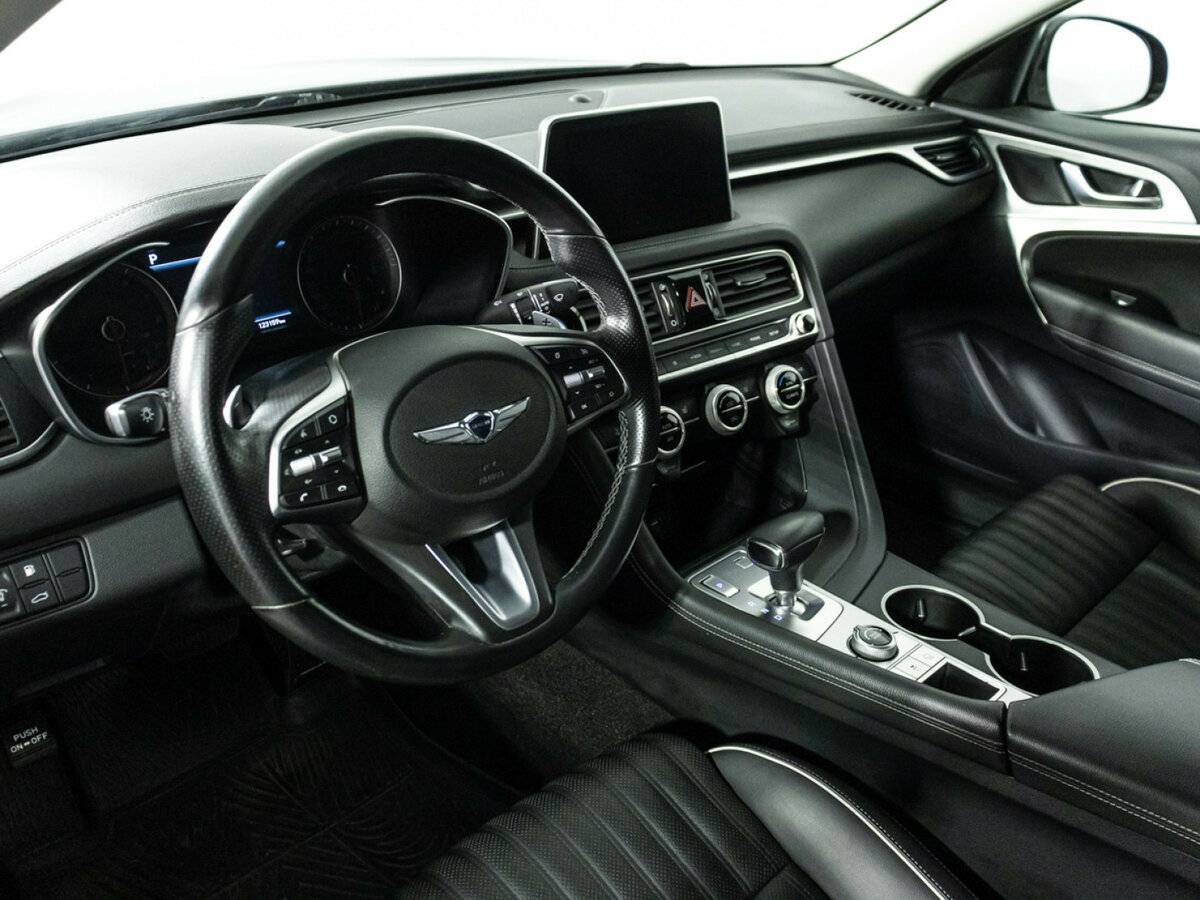 Genesis G70 с пробегом — 2019 год. Фото: #10