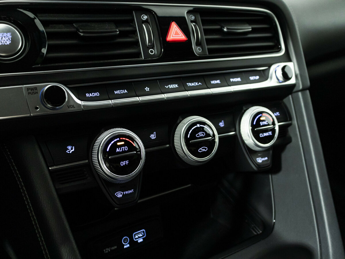 Genesis G70 с пробегом — 2019 год. Фото: #15