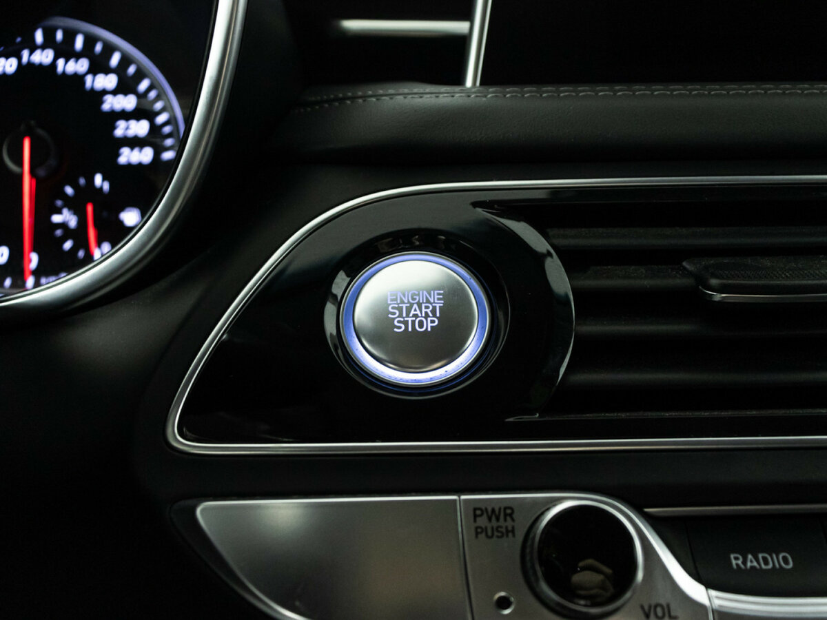 Genesis G70 с пробегом — 2019 год. Фото: #16