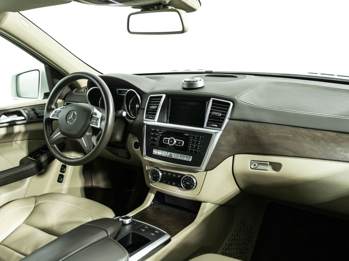 Mercedes-Benz GL-Класс с пробегом — 2015 год. Фото: #6