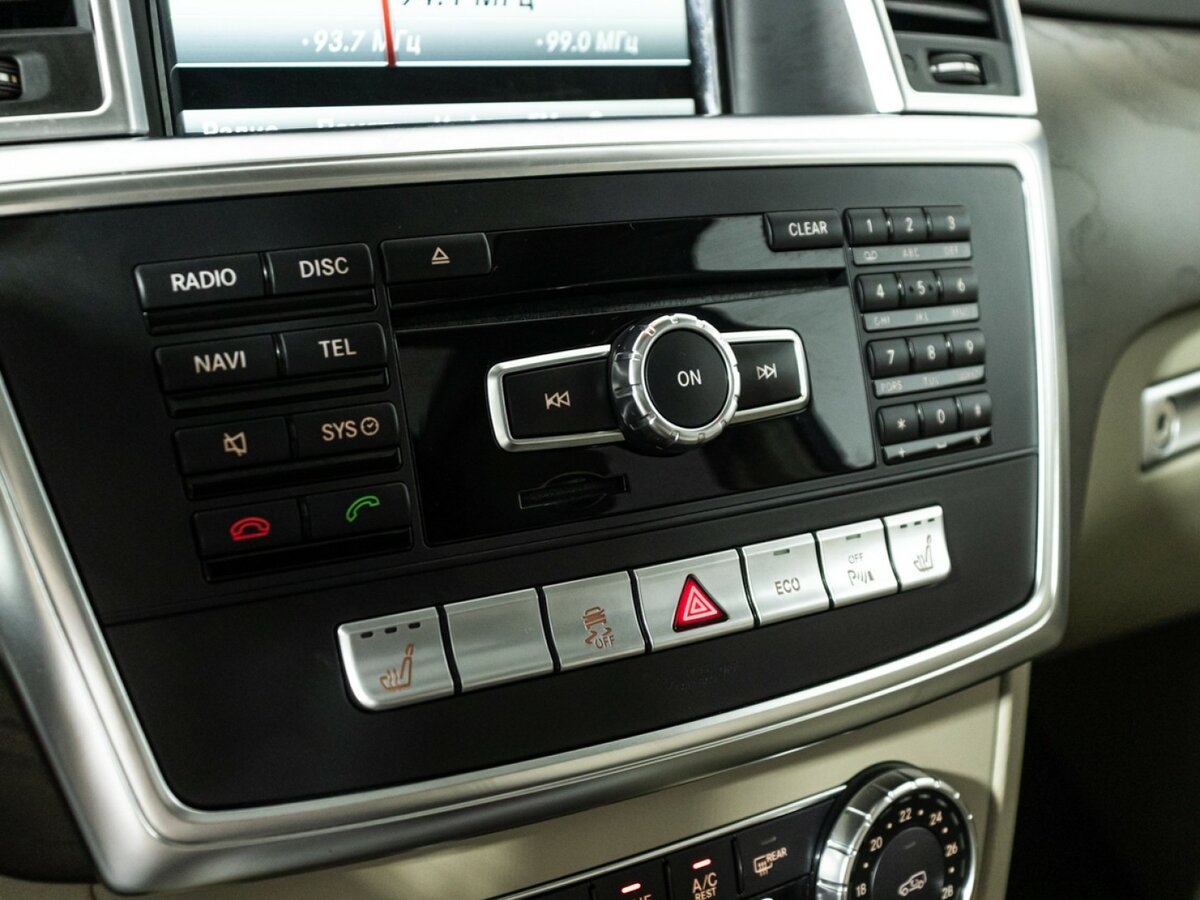 Mercedes-Benz GL-Класс с пробегом — 2015 год. Фото: #16