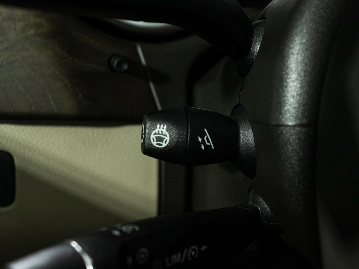 Mercedes-Benz GL-Класс с пробегом — 2015 год. Фото: #17