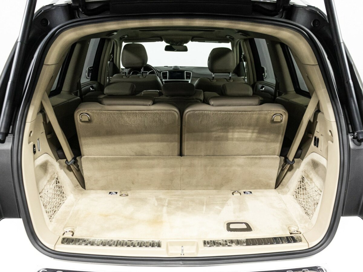 Mercedes-Benz GL-Класс с пробегом — 2015 год. Фото: #20