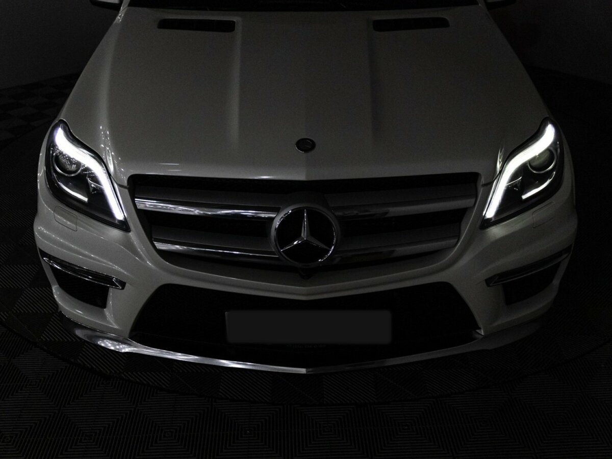 Mercedes-Benz GL-Класс с пробегом — 2015 год. Фото: #23