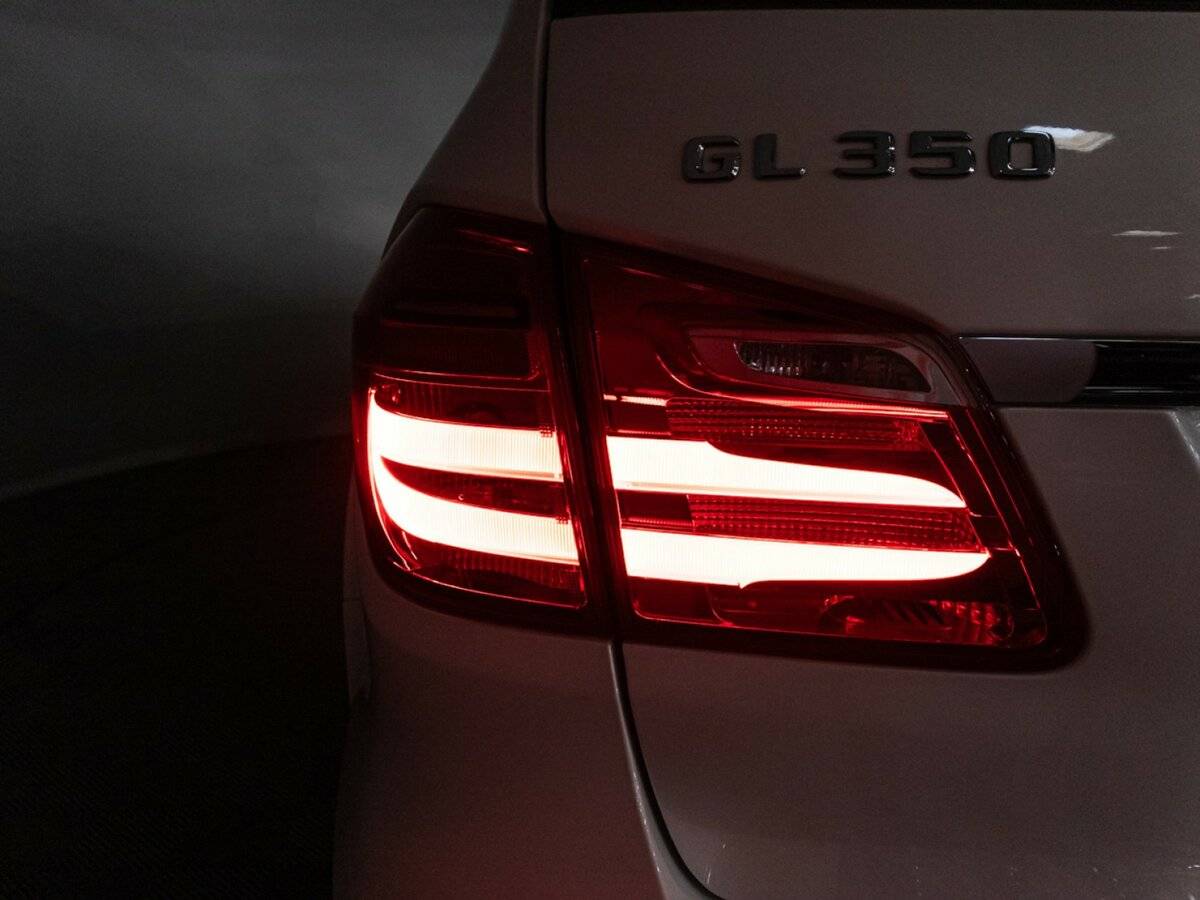 Mercedes-Benz GL-Класс с пробегом — 2015 год. Фото: #27