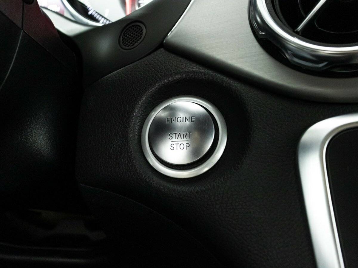 Mercedes-Benz GLA с пробегом — 2017 год. Фото: #16