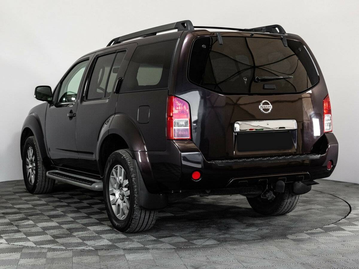 Nissan Pathfinder с пробегом — 2010 год. Фото: #5