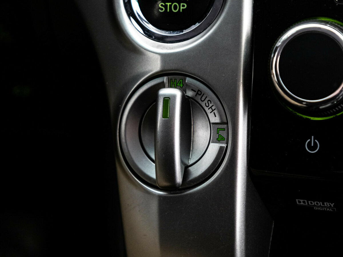 Toyota Land Cruiser с пробегом — 2012 год. Фото: #10