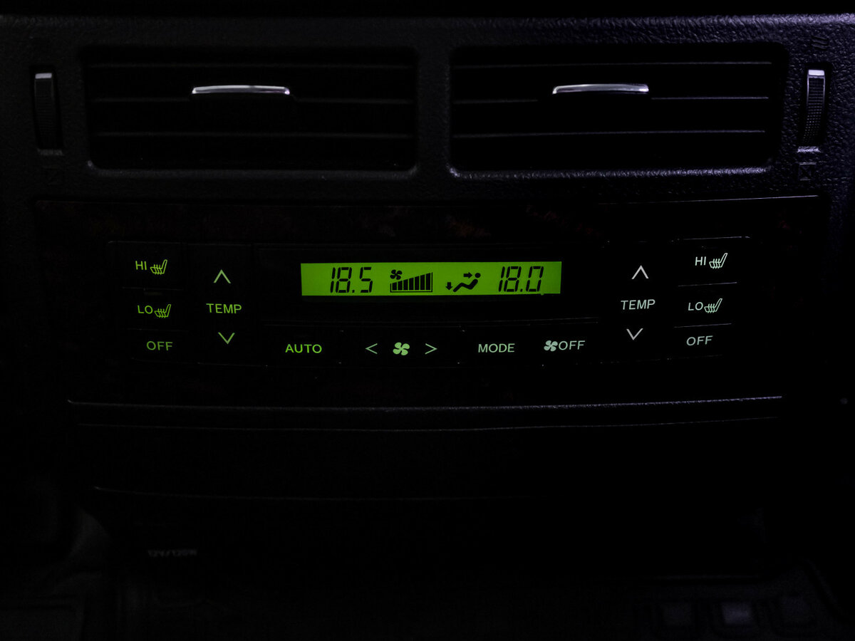 Toyota Land Cruiser с пробегом — 2012 год. Фото: #19