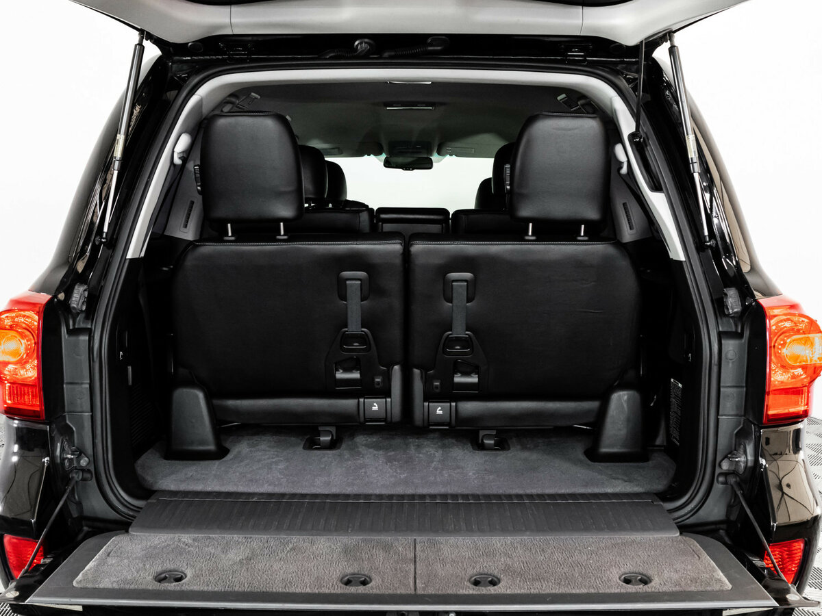 Toyota Land Cruiser с пробегом — 2012 год. Фото: #28