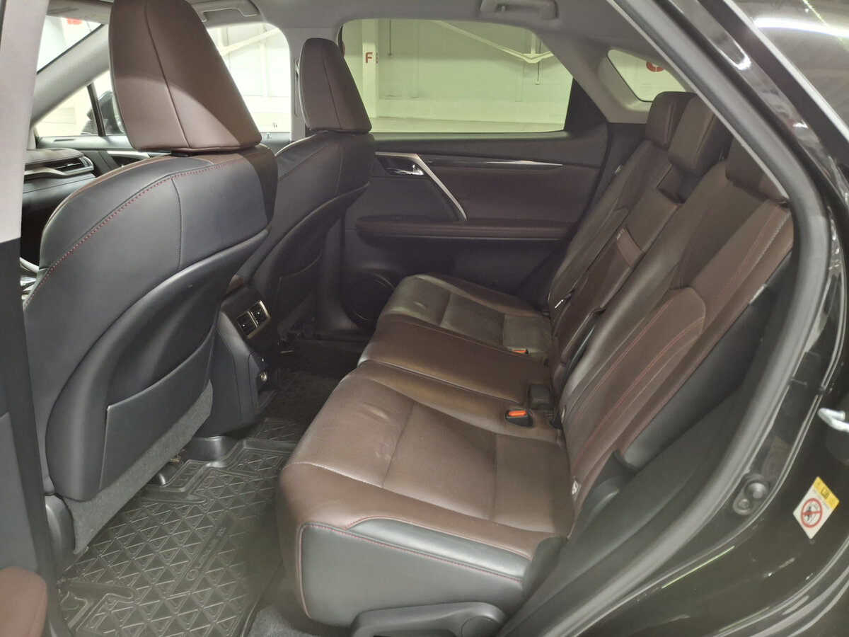 Lexus RX с пробегом — 2018 год. Фото: #11