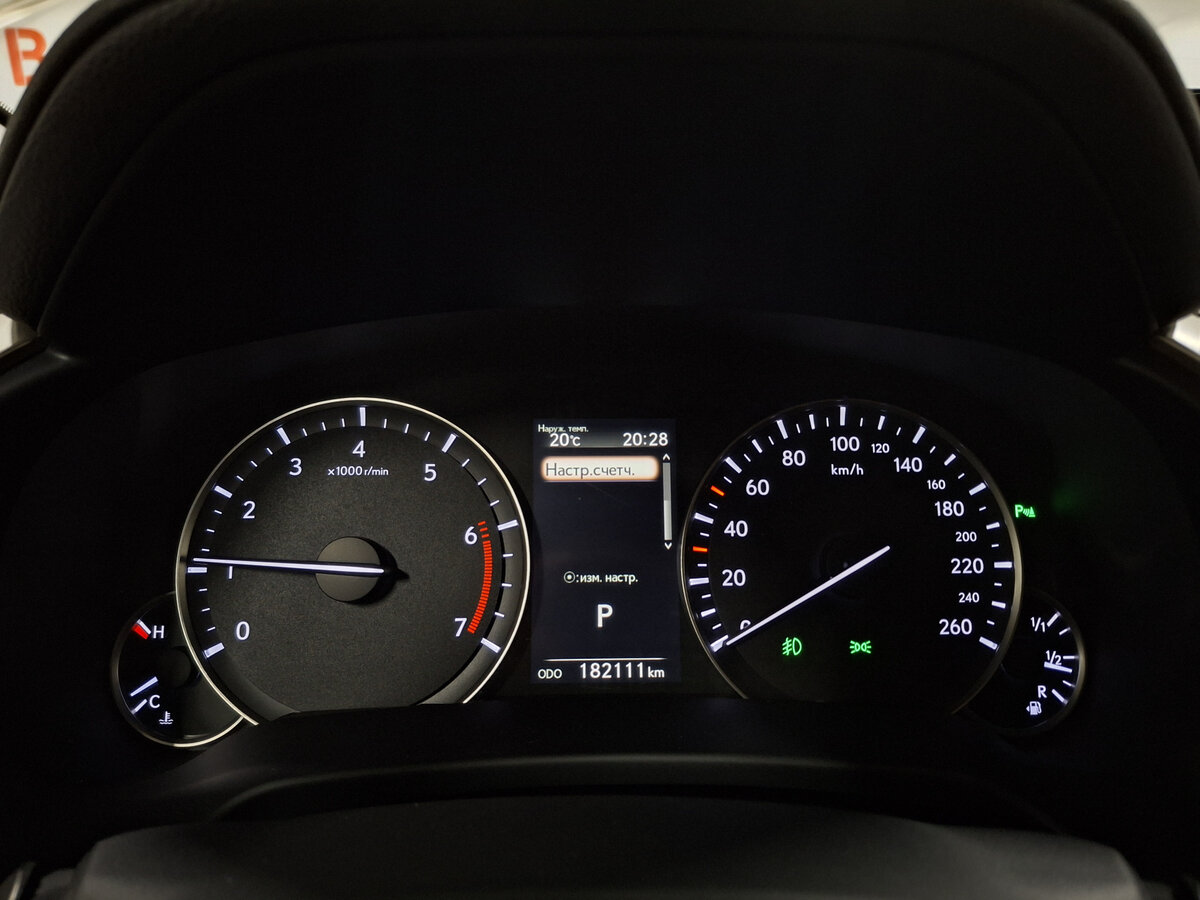 Lexus RX с пробегом — 2018 год. Фото: #12