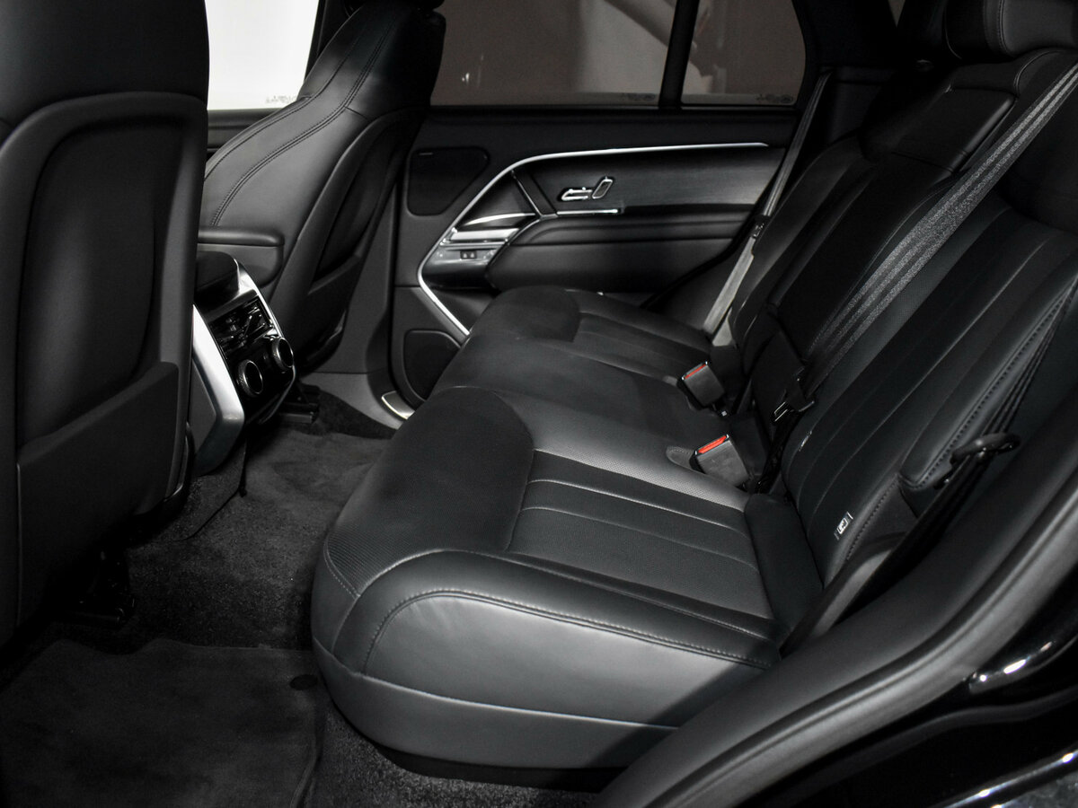 Land Rover Range Rover с пробегом — 2022 год. Фото: #8