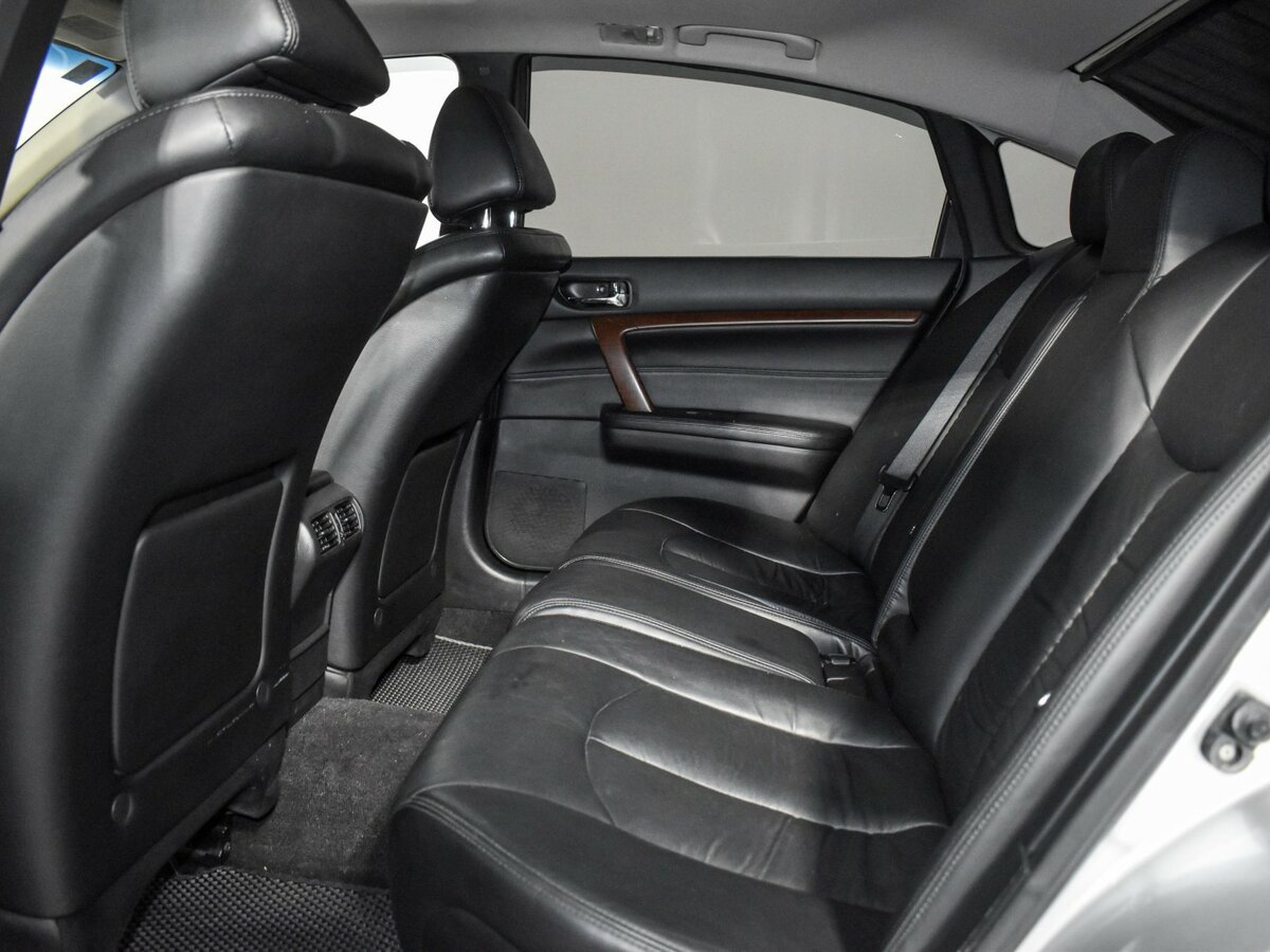 Nissan Teana с пробегом — 2006 год. Фото: #9