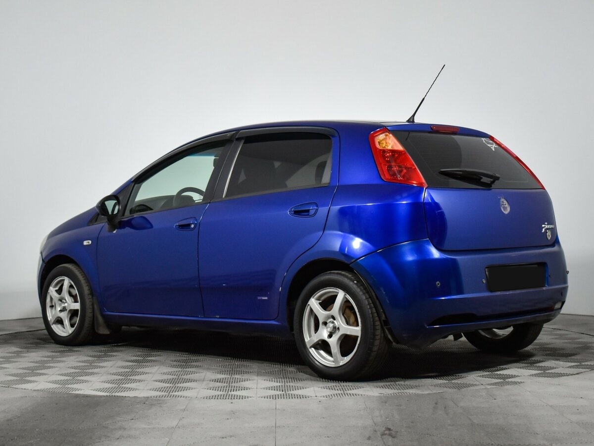 Fiat Punto с пробегом — 2008 год. Фото: #6