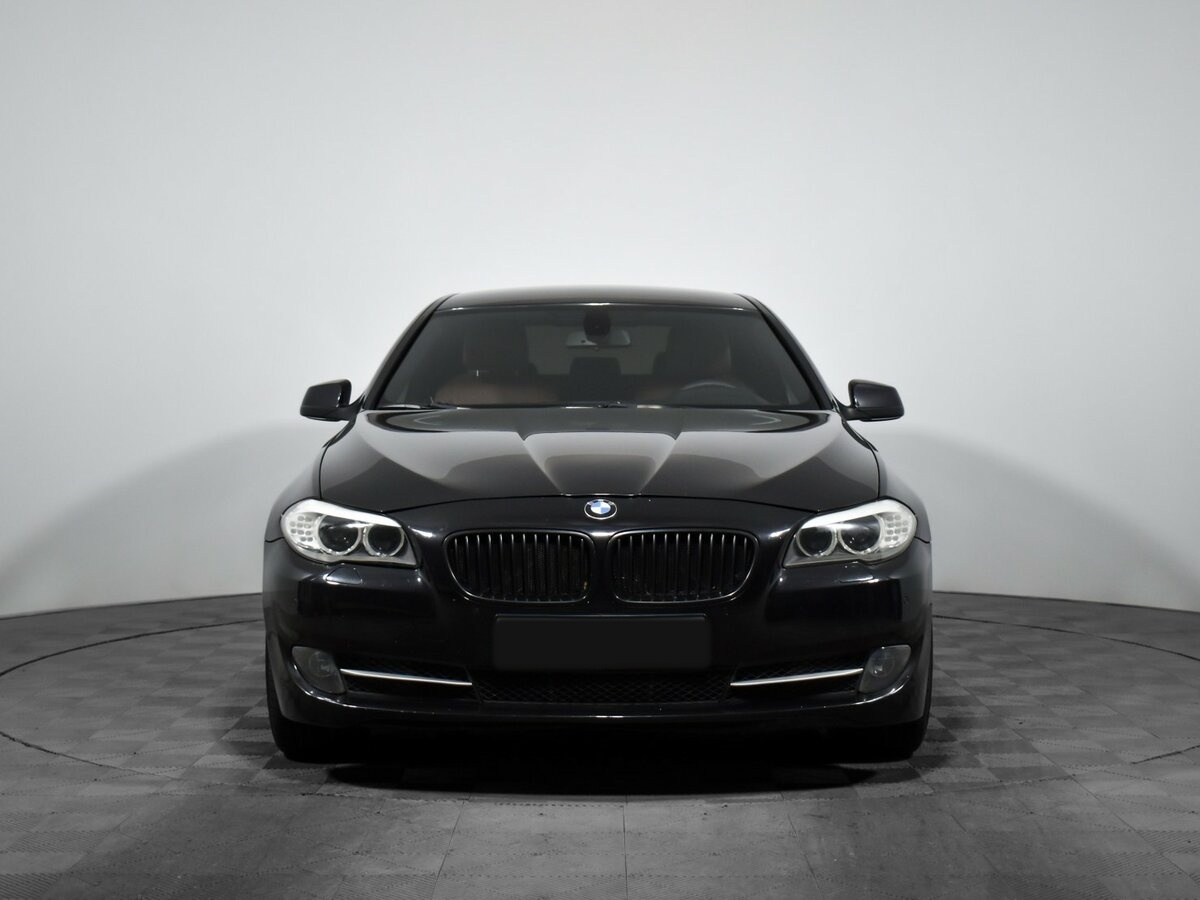 BMW 5 серии с пробегом — 2011 год. Фото: #1