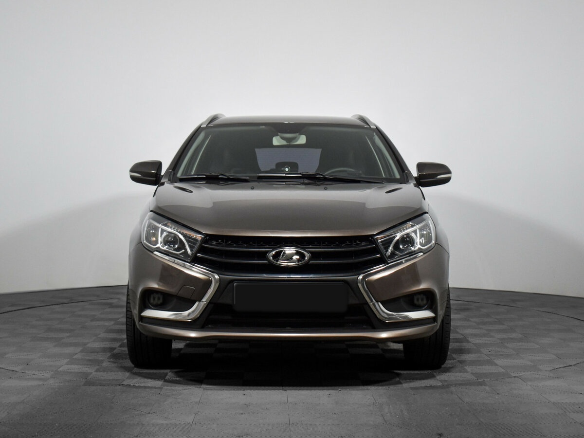 Lada (ВАЗ) Vesta с пробегом — 2018 год. Фото: #1