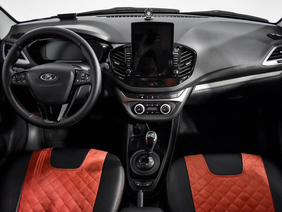 Lada (ВАЗ) Vesta с пробегом — 2018 год. Фото: #11