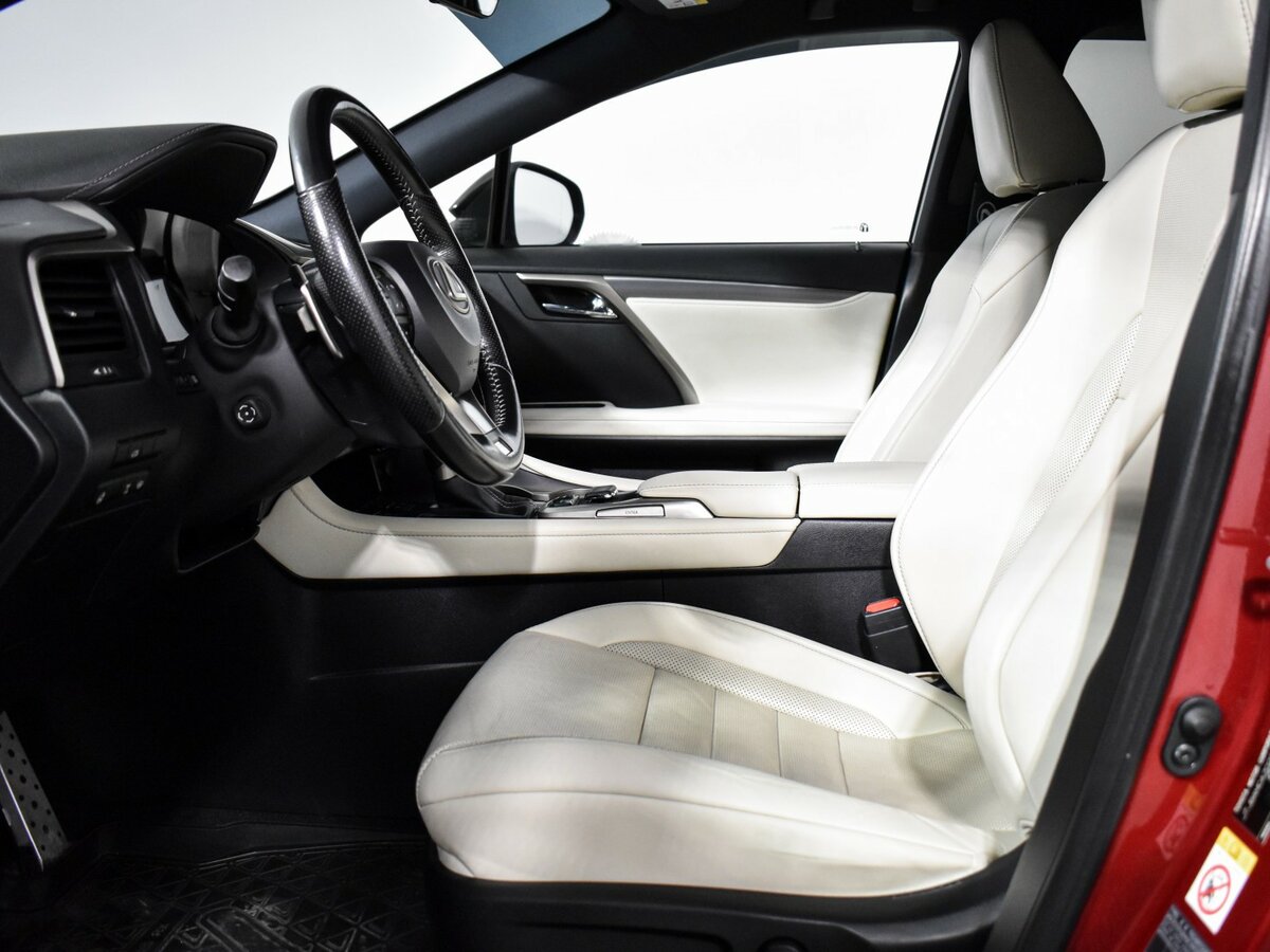 Lexus RX с пробегом — 2018 год. Фото: #9