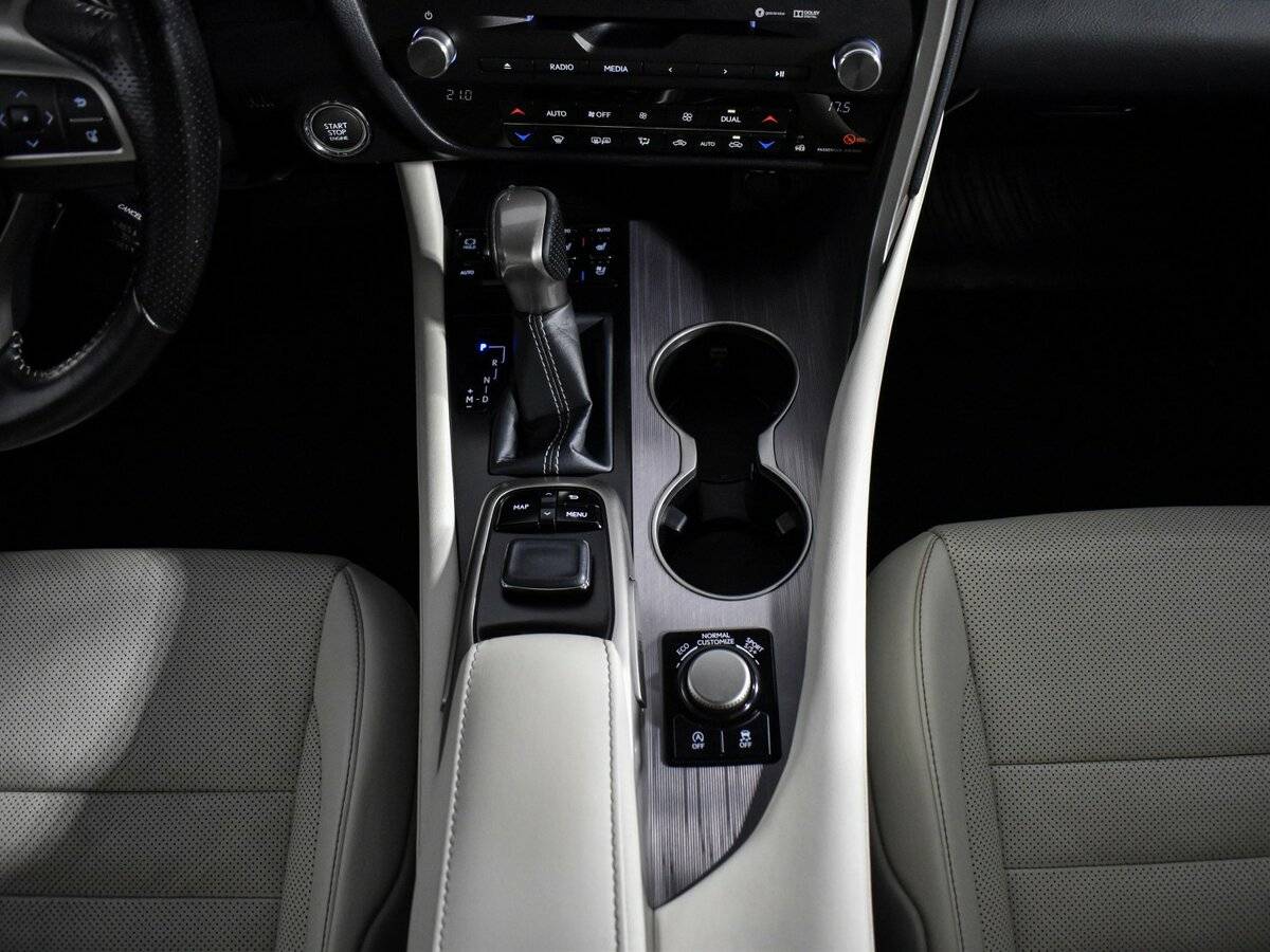 Lexus RX с пробегом — 2018 год. Фото: #16
