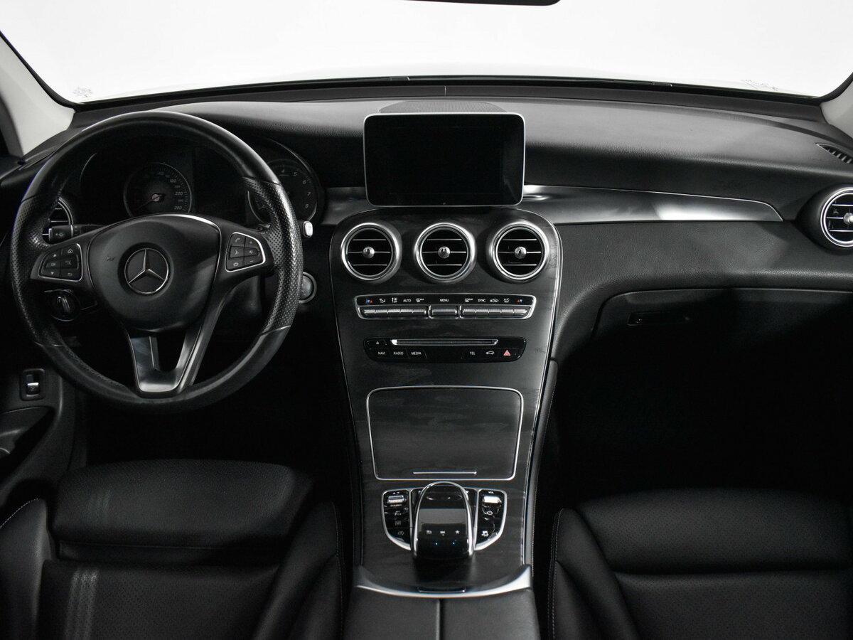 Mercedes-Benz GLC Coupe с пробегом — 2017 год. Фото: #11