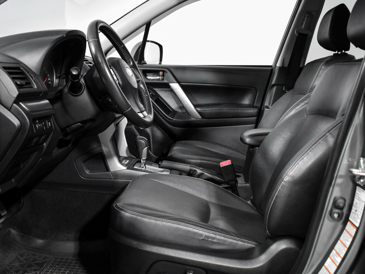Subaru Forester с пробегом — 2014 год. Фото: #8