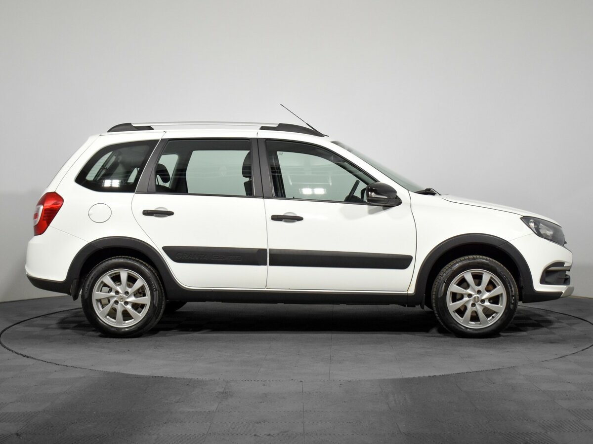 Lada (ВАЗ) Granta с пробегом — 2019 год. Фото: #3