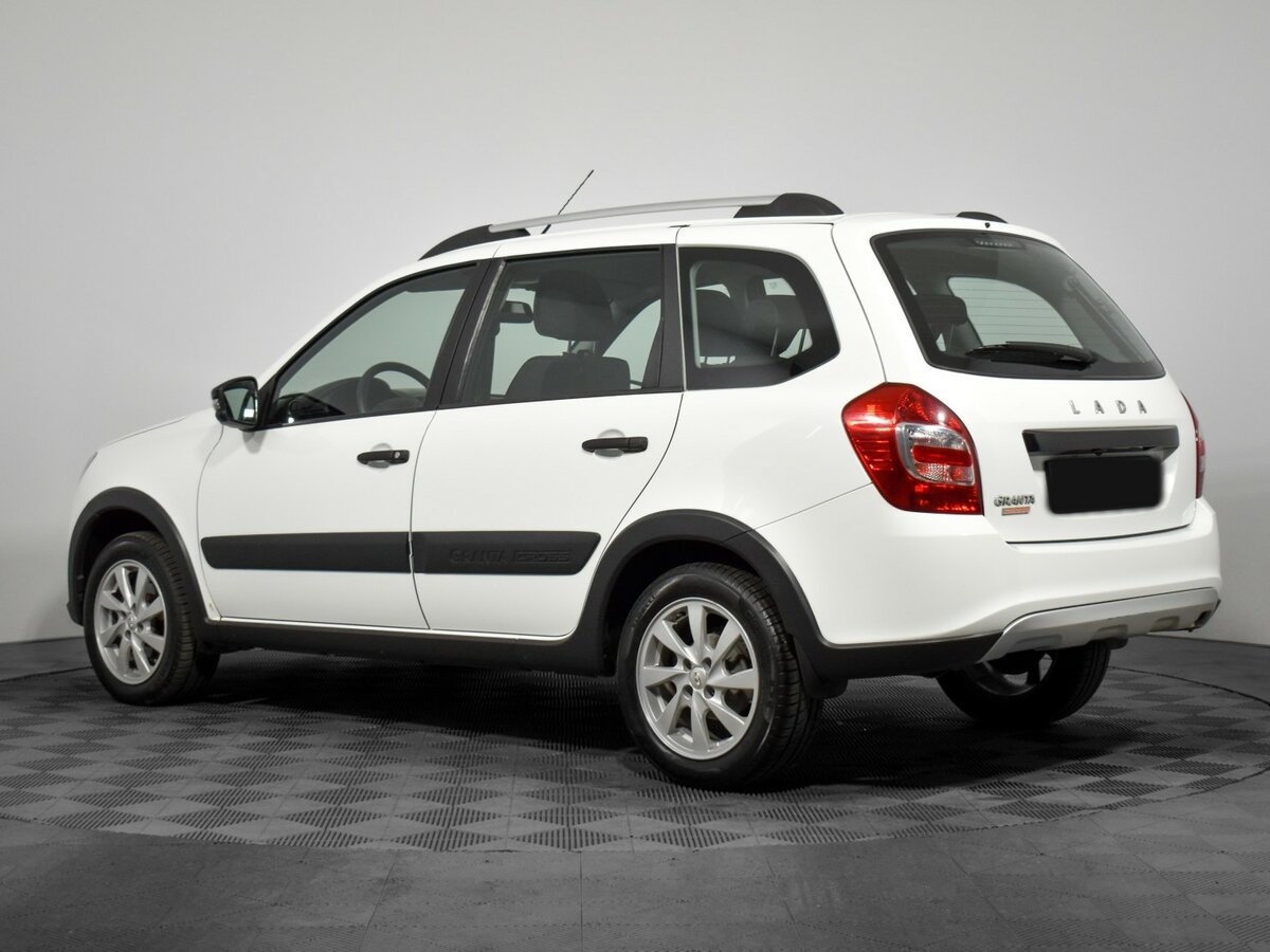Lada (ВАЗ) Granta с пробегом — 2019 год. Фото: #6