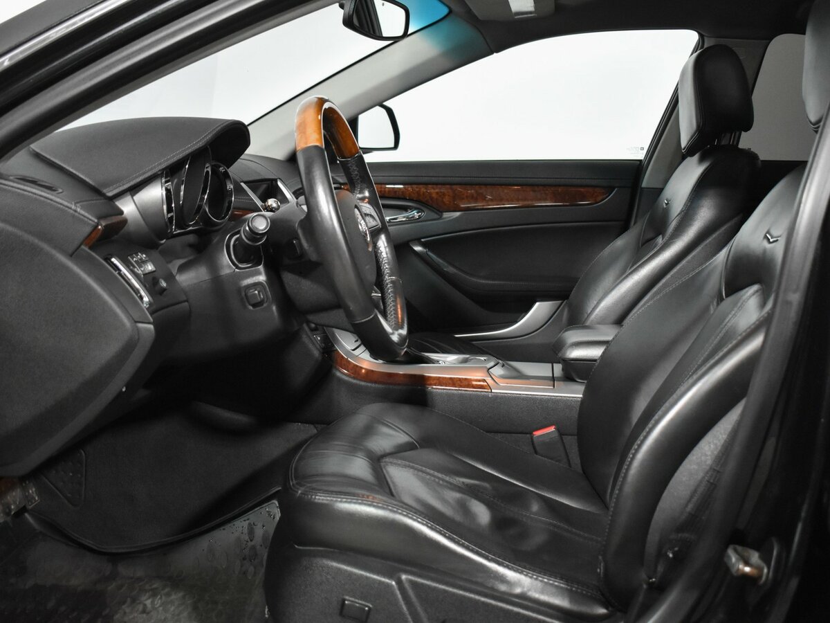 Cadillac CTS с пробегом — 2011 год. Фото: #9