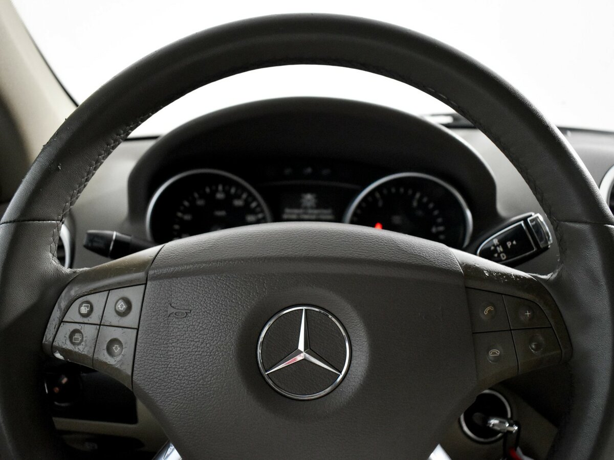 Mercedes-Benz M-Класс с пробегом — 2007 год. Фото: #12