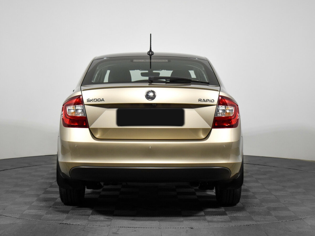 Skoda Rapid с пробегом — 2019 год. Фото: #5