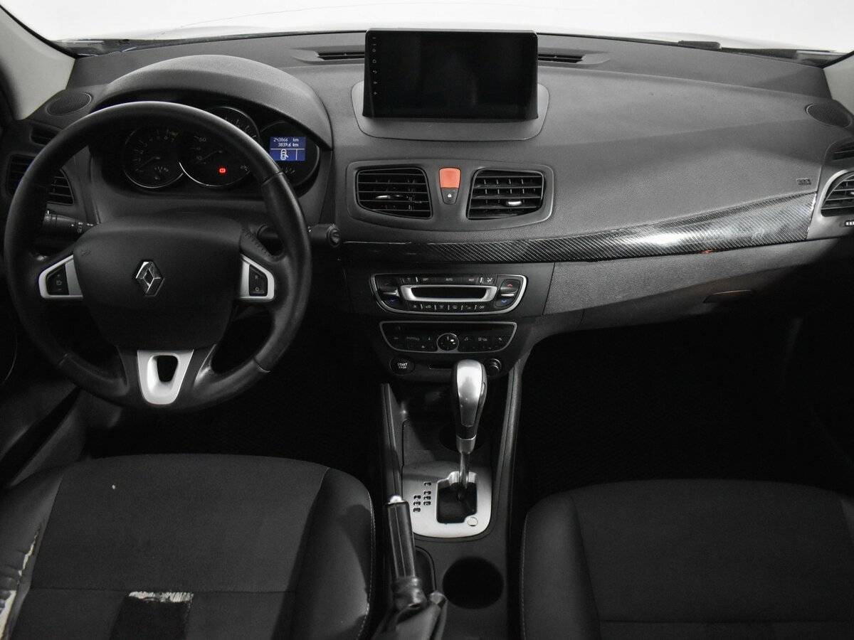 Renault Fluence с пробегом — 2011 год. Фото: #10