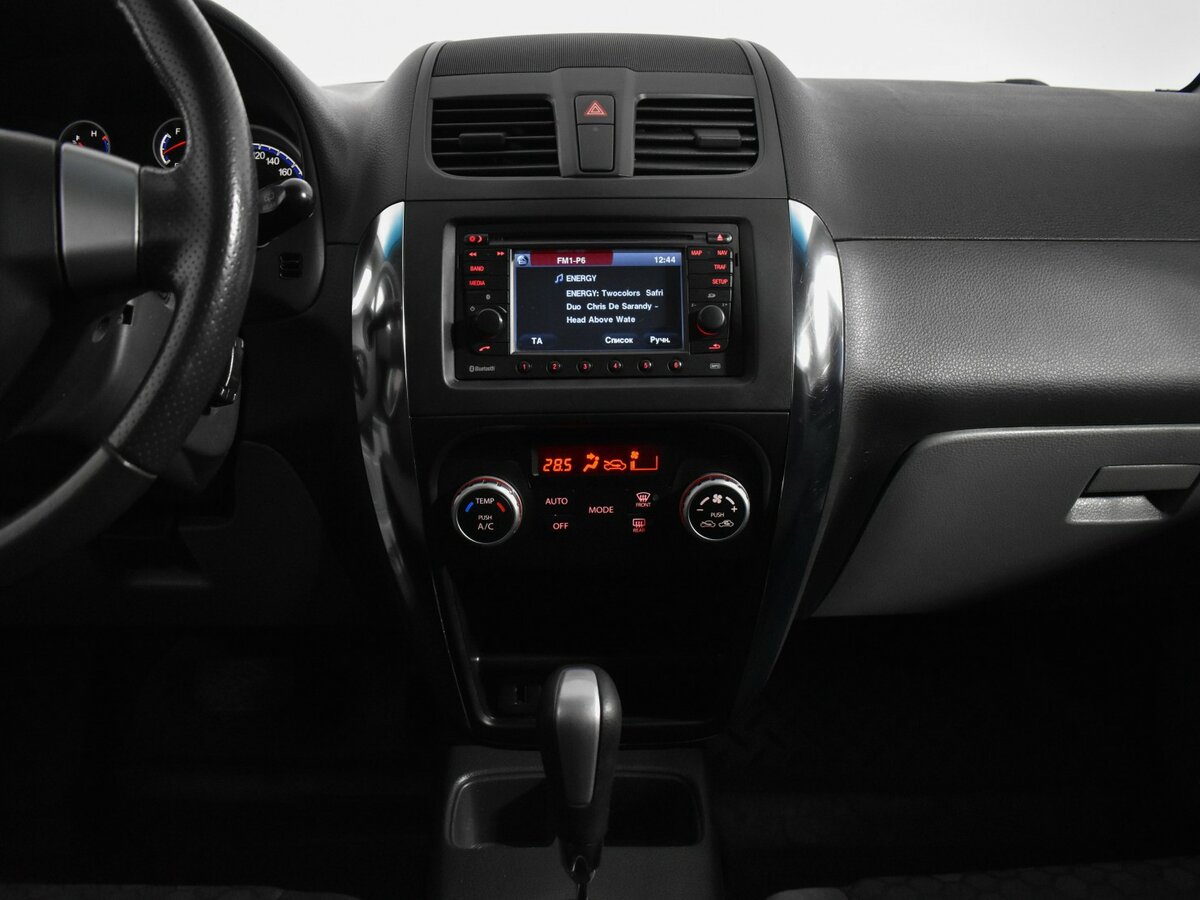 Suzuki SX4 с пробегом — 2011 год. Фото: #15