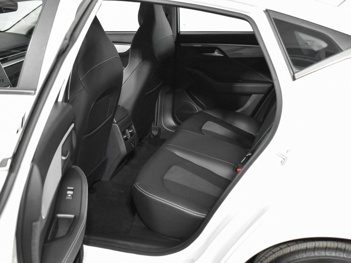 Москвич 6 с пробегом — 2025 год. Фото: #9