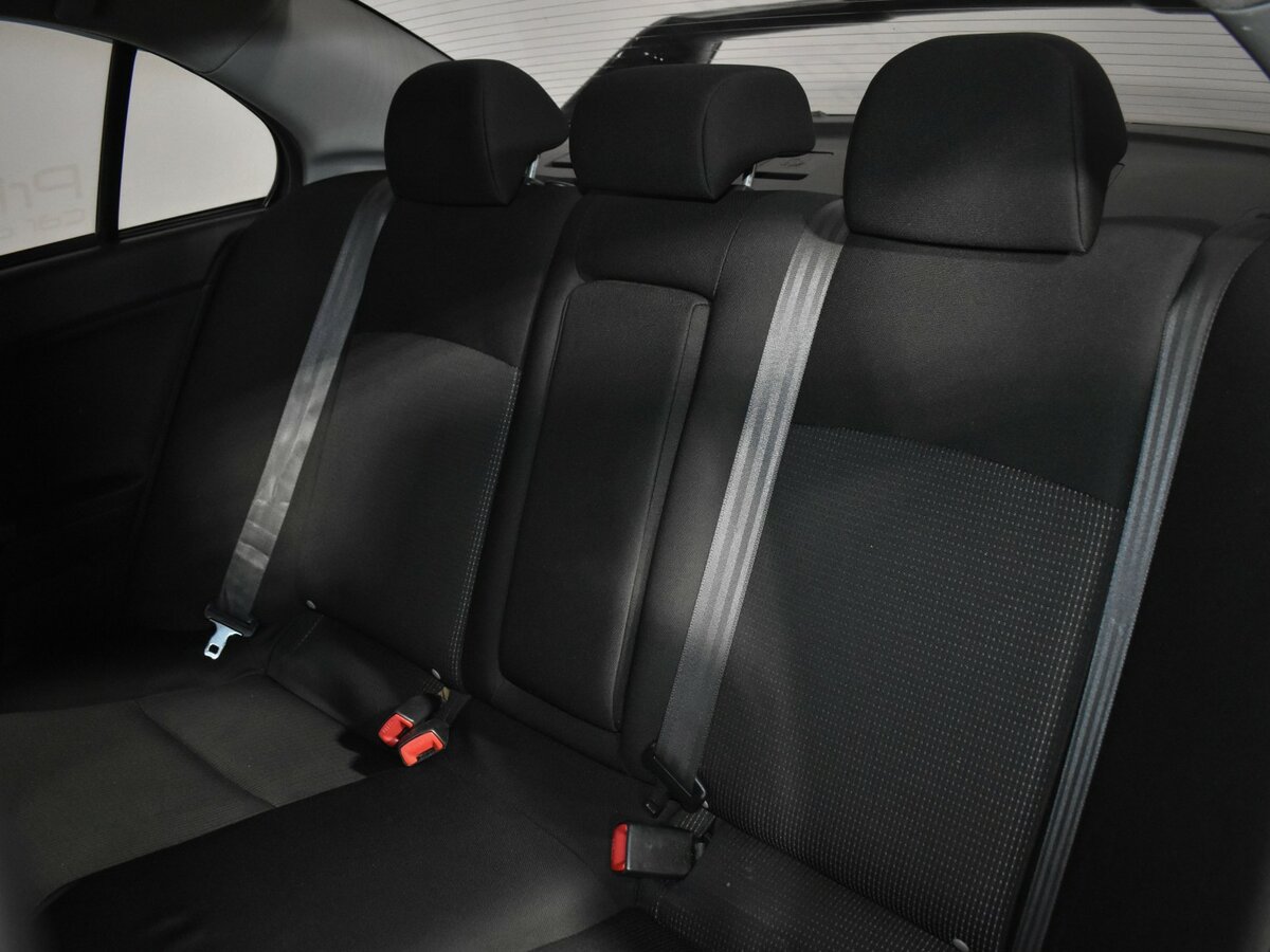 Mitsubishi Lancer с пробегом — 2011 год. Фото: #7